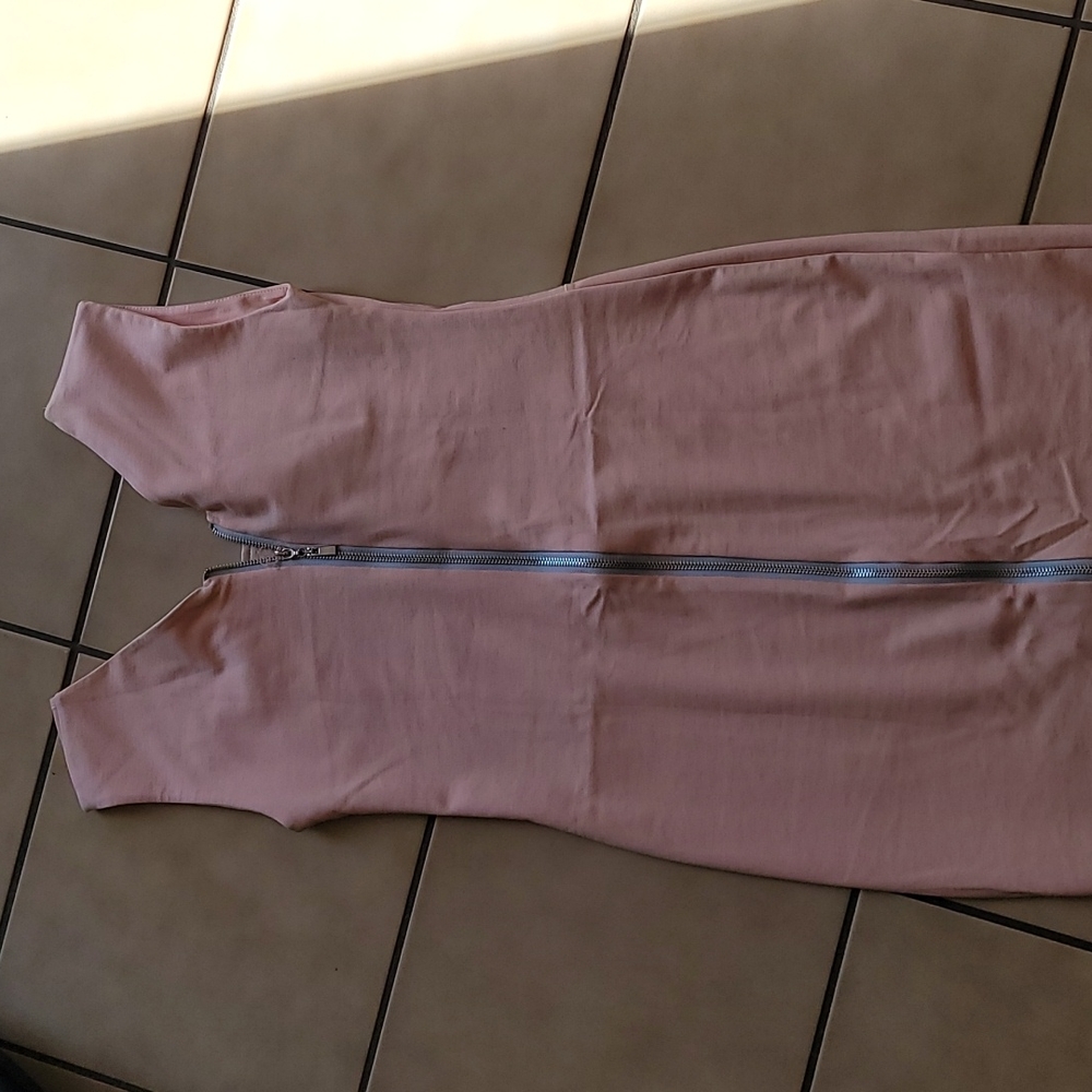 Zip Back Bodycon Dress - Picture 3 of 4